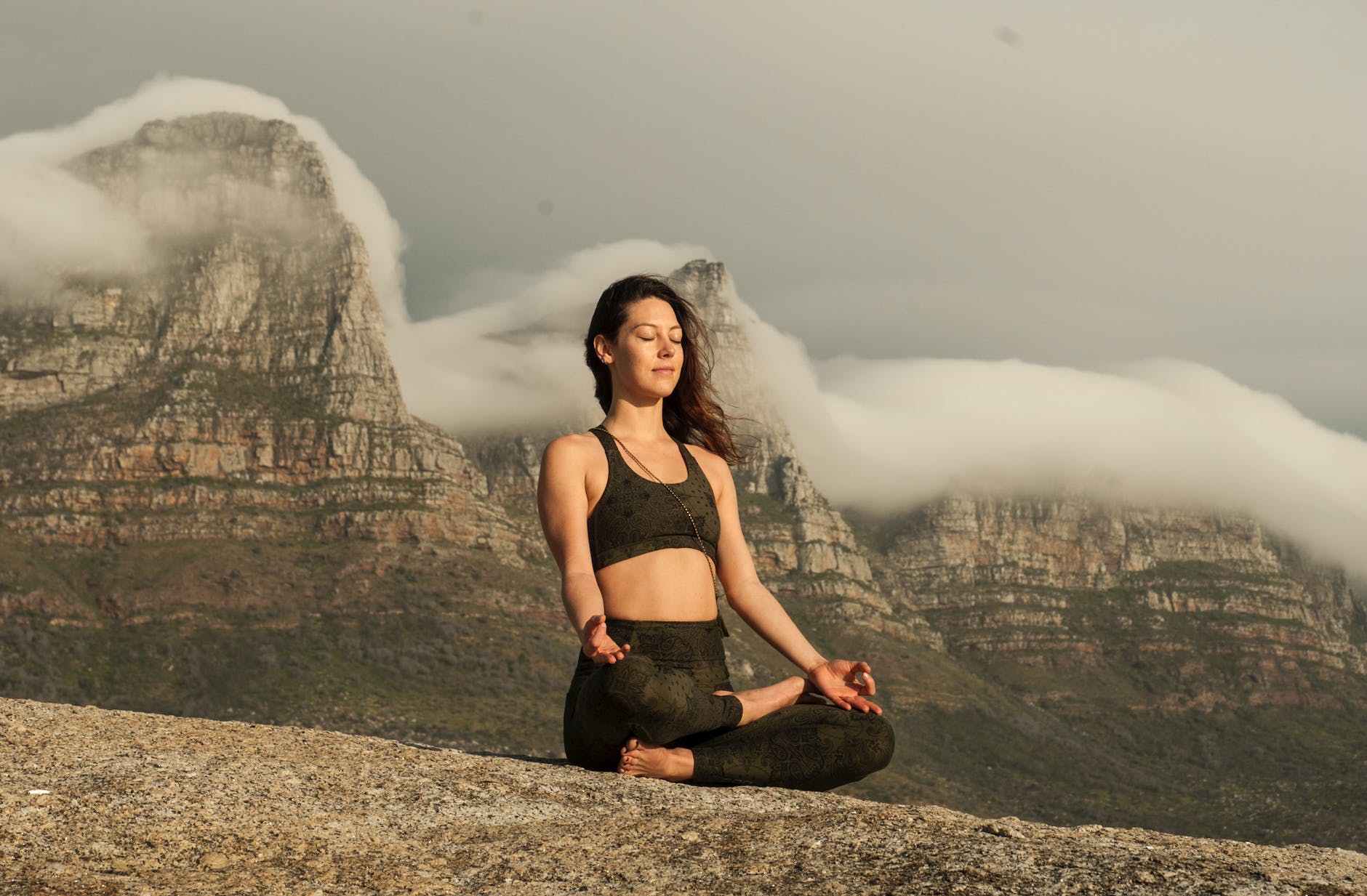 Pranayama: 6 Advanced Breathing Techniques for Meditation