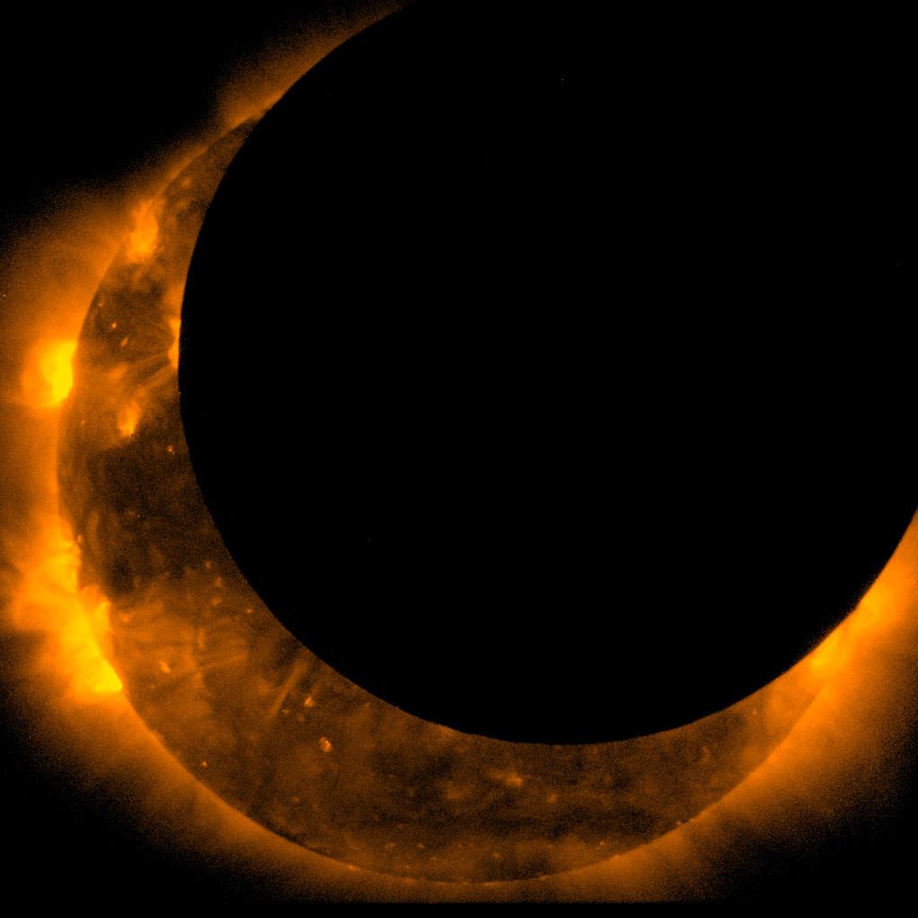 Hinode Witnesses Solar Eclipse (NASA, Hinode, 05/20/12)